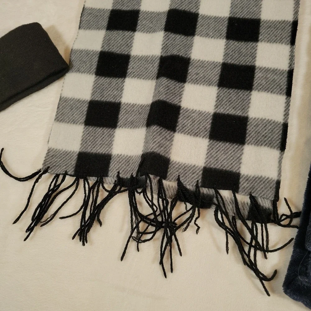 Men Women Scarves Super Soft Luxurious Winter Scarves 1 Plaid & 1 Blue Scarf
